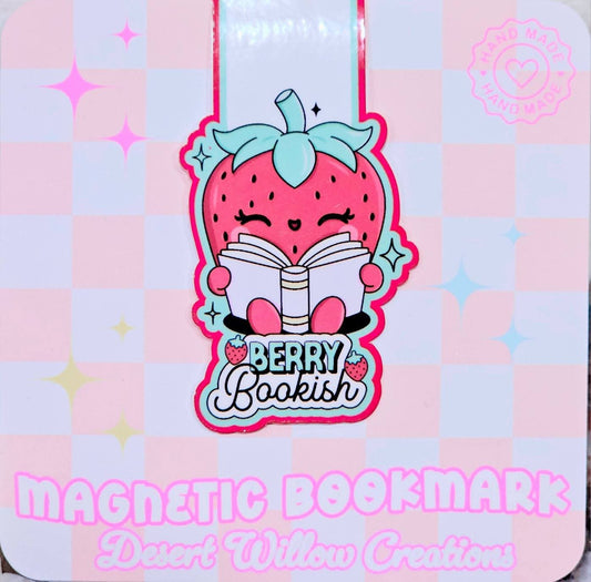 Strawberry 🍓  magnetic bookmark